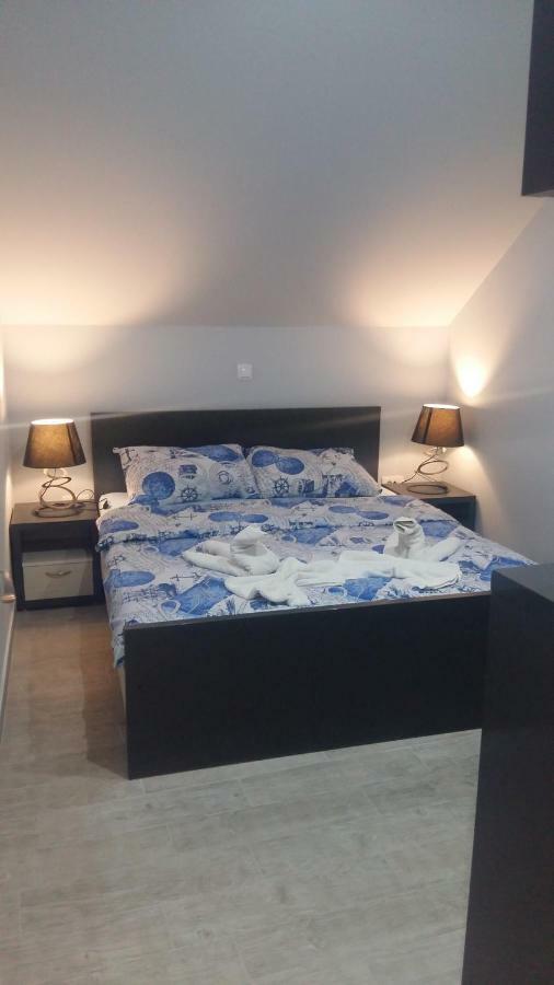 Apartments Sovran Vila Marija Prčanj Eksteriør bilde