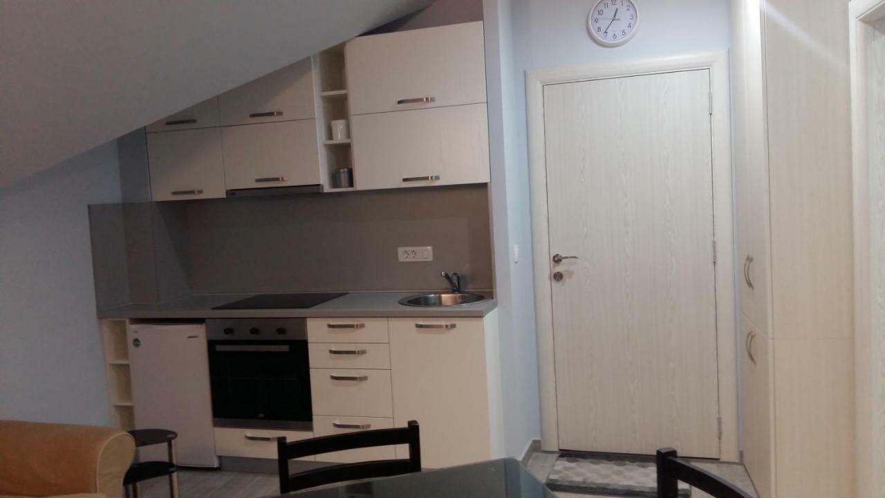 Apartments Sovran Vila Marija Prčanj Eksteriør bilde