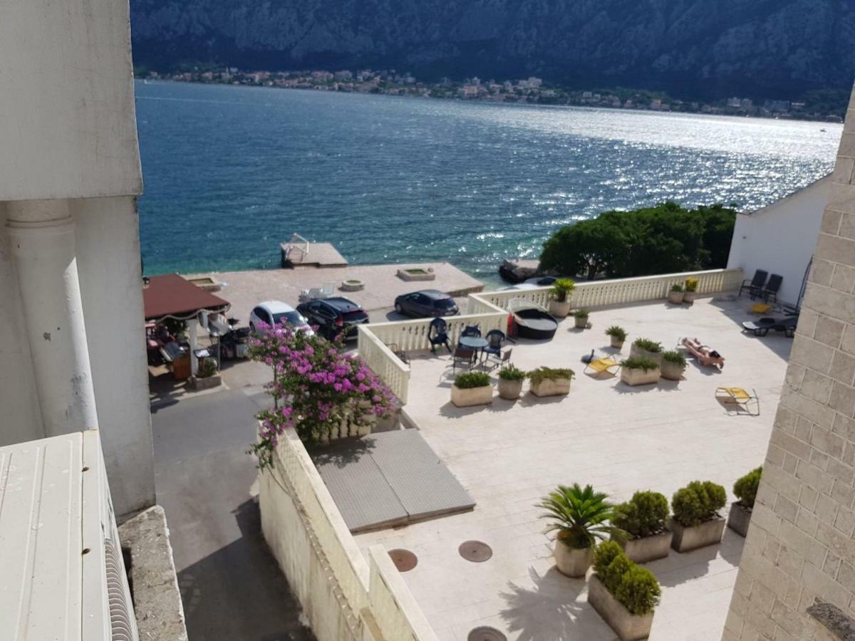 Apartments Sovran Vila Marija Prčanj Eksteriør bilde