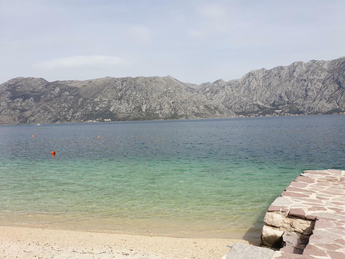 Apartments Sovran Vila Marija Prčanj Eksteriør bilde