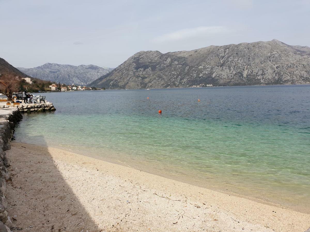 Apartments Sovran Vila Marija Prčanj Eksteriør bilde